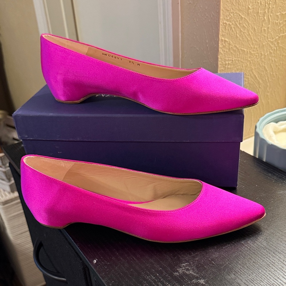 NIB Stuart Weitzman Elegant Fuchsia Silk Satin Women's Flats